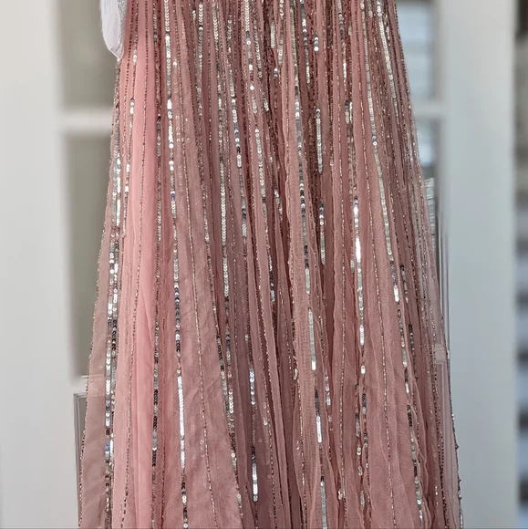 [NWT] MacDuggal STRIPE SEQUIN V-NECK GOWN SIZE 10 - Picture 7 of 10